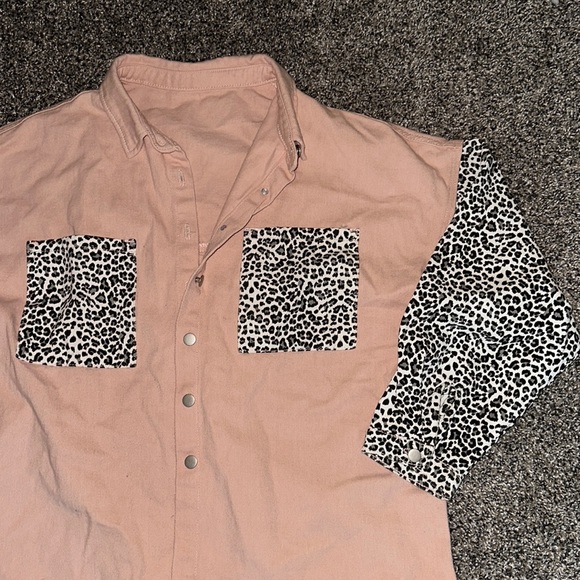 Women’s Leopard Contrast Denim Jacket - Picture 3 of 4